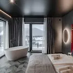 Отель для свиданий New Premium Club *