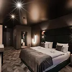 New Premium Club Отель для свиданий *
